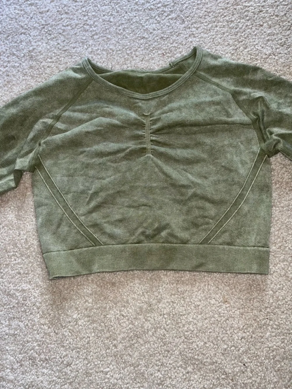 Olive Green Seamless Two-Piece Active Set w/ Scrunch Leggings - Picture 8 of 11